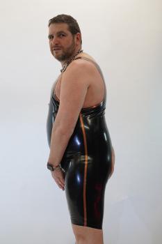 Chapsbody Bremen – offener Latexbody mit Paspel & Streifen | XS–4XL | 3–4 Wochen Lieferzeit