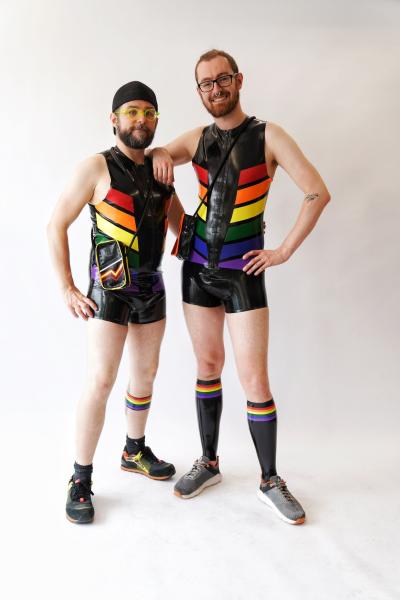Pride Shirt Amsterdam – Latex mit exklusivem Regenbogendesign | 3–4 Wochen Lieferzeit